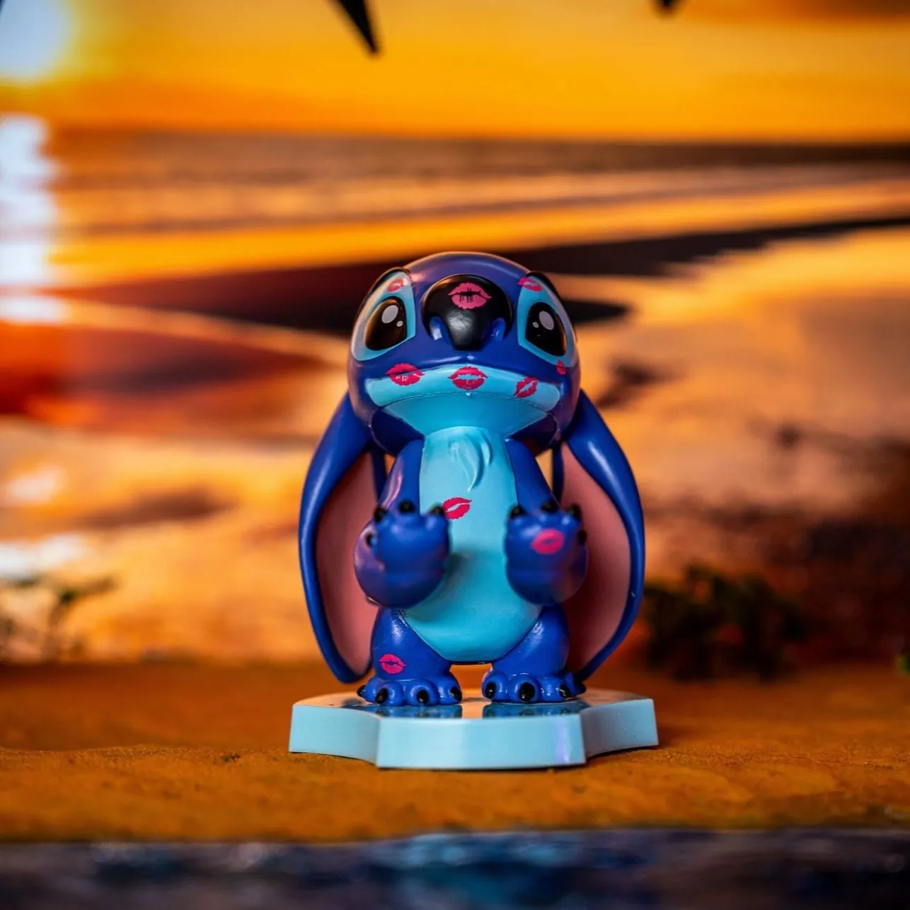 Lilo & Stitch: Loved Up Stitch Holdems, Mini Phone Stand and Device Holder